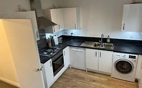 Bhl Homes - Entire Serviced Apartment